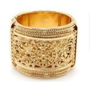 ⚜ Amrita Singh Gold Cuff ⚜